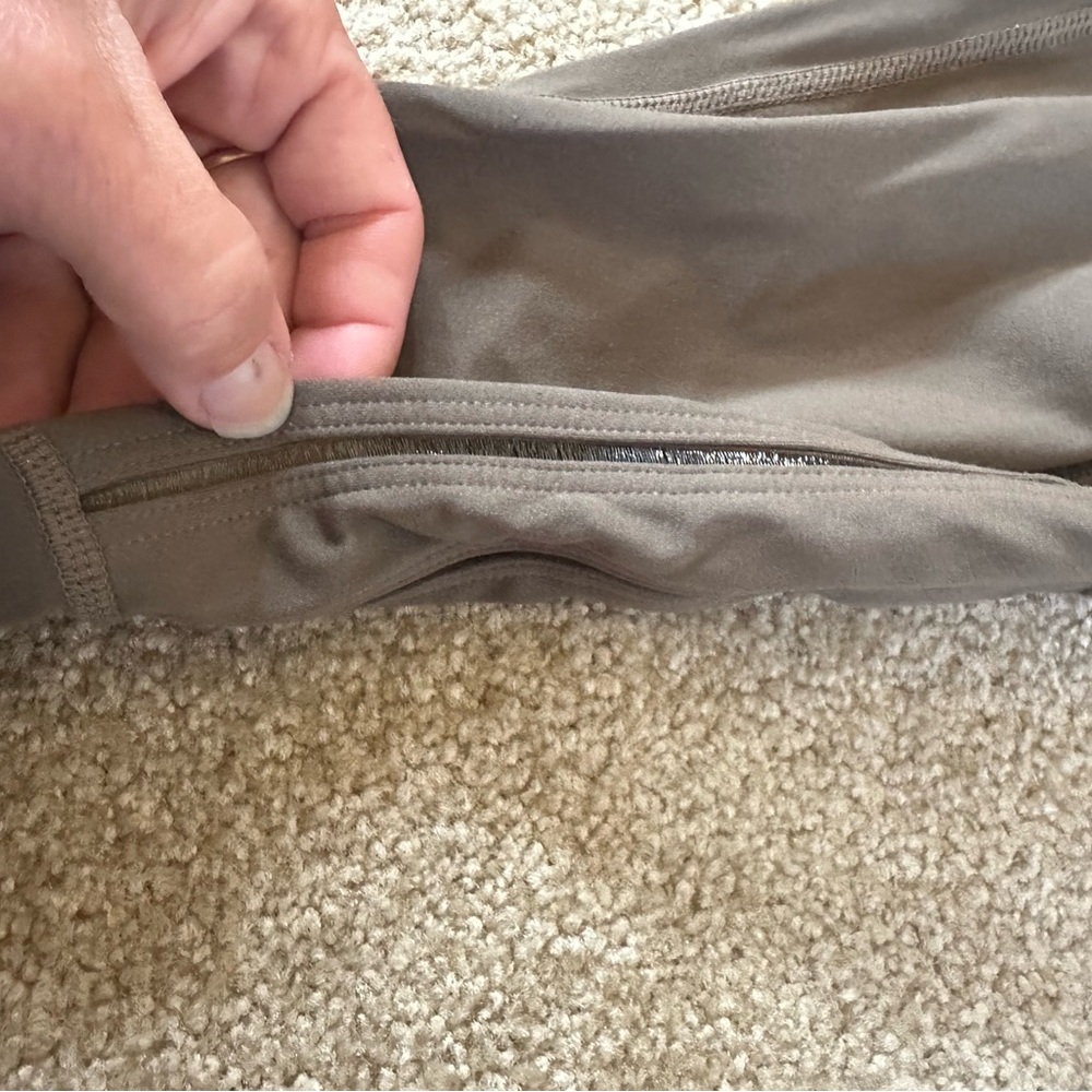 Fabletics Women's  Leggings - Picture 9 of 9
